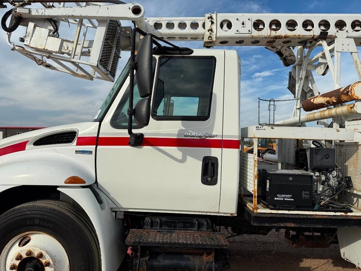 2008-international-durastar-4300-image-25