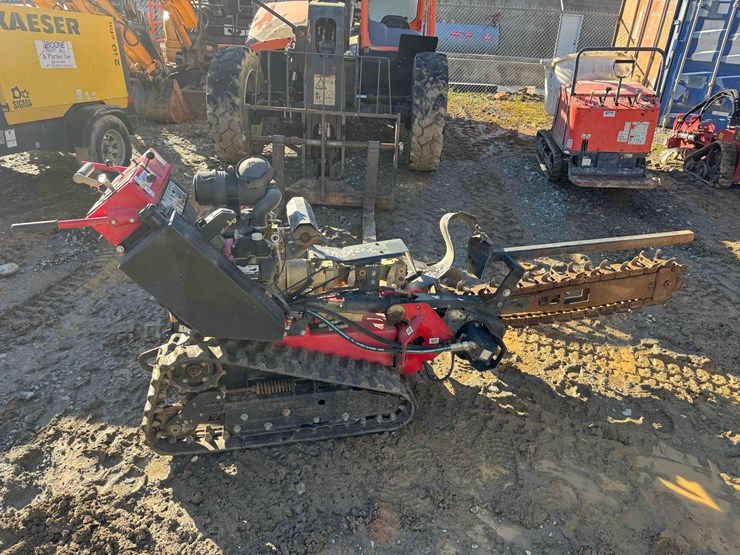 2015-baretto-2024tk-36"-track-trencher-image-6