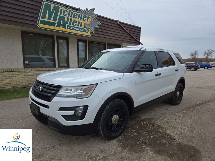 2016-ford-explorer-image-1