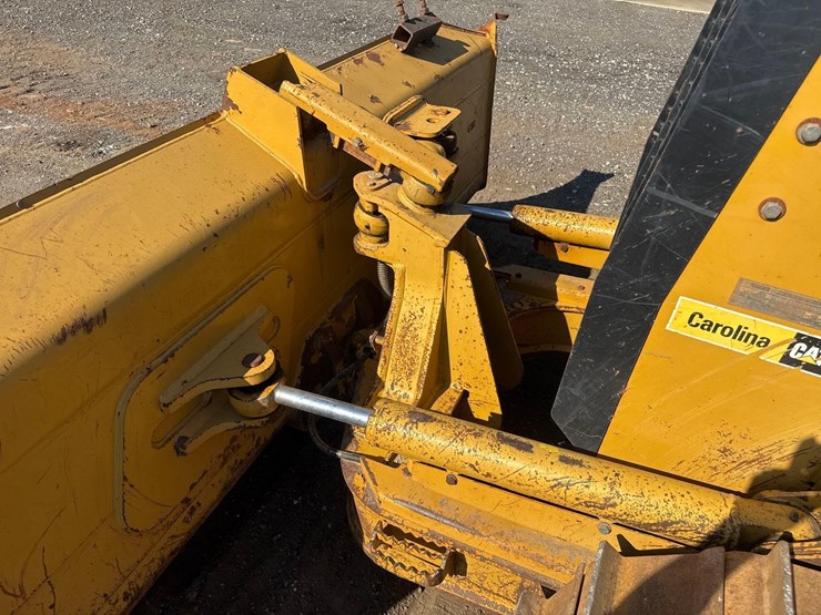 2014-caterpillar-d5k-lgp-image-13