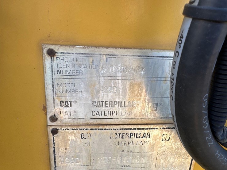 2001-caterpillar-420d-image-10