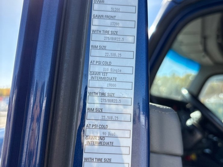 2018-kenworth-t680-image-103