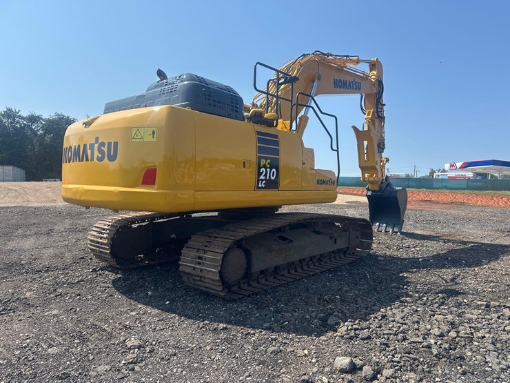 2021-komatsu-pc210-lc-11e0-image-7