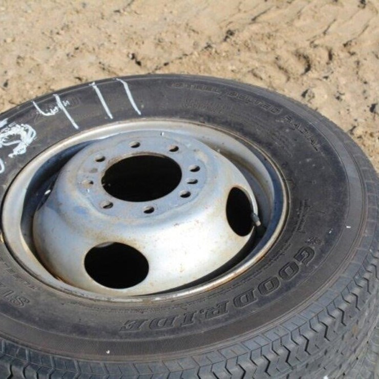 (4) 235/80R16 Trailer Tires