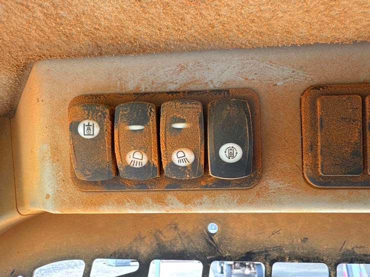 2019-caterpillar-249d-image-20