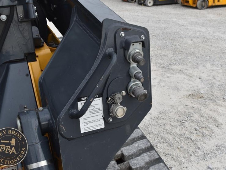 2024-deere-333g-image-25