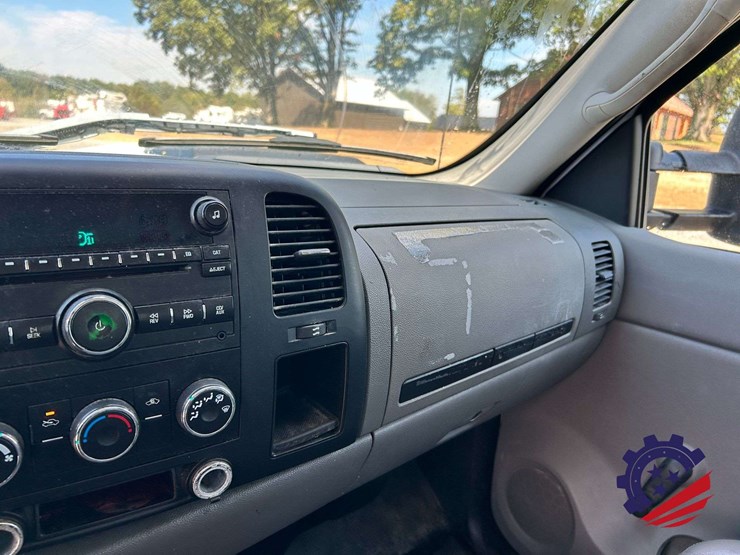 2008-chevrolet-silverado-3500hd-image-43