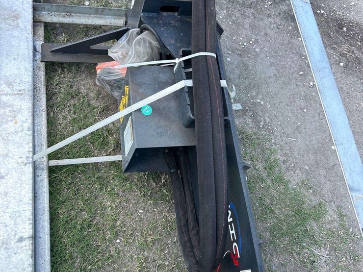 2026-wig-72in.-sickle-bar-skid-steer-attachment-image-4