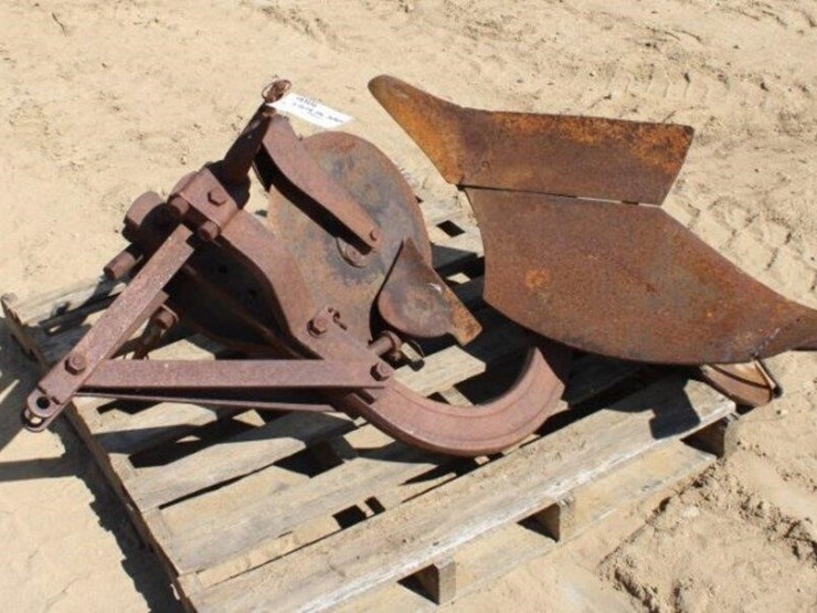 3-point-one-bottom-plow-image-10
