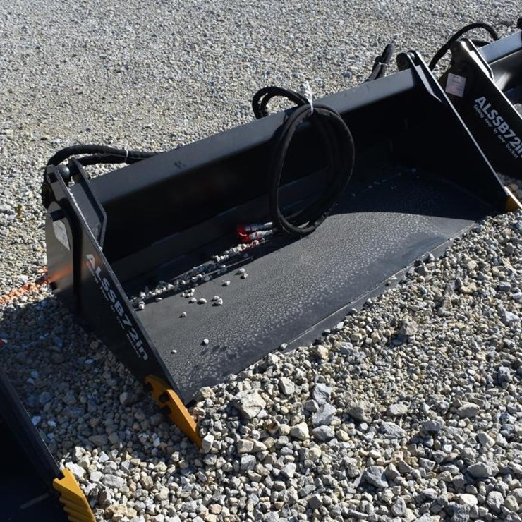 LYALS 4-IN-1 BUCKET ATTACHMENT 49760
