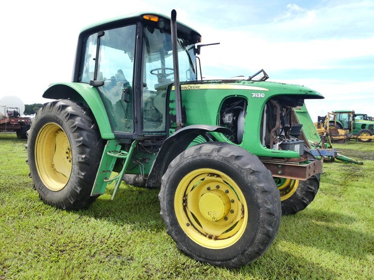 john-deere-7130-image-1