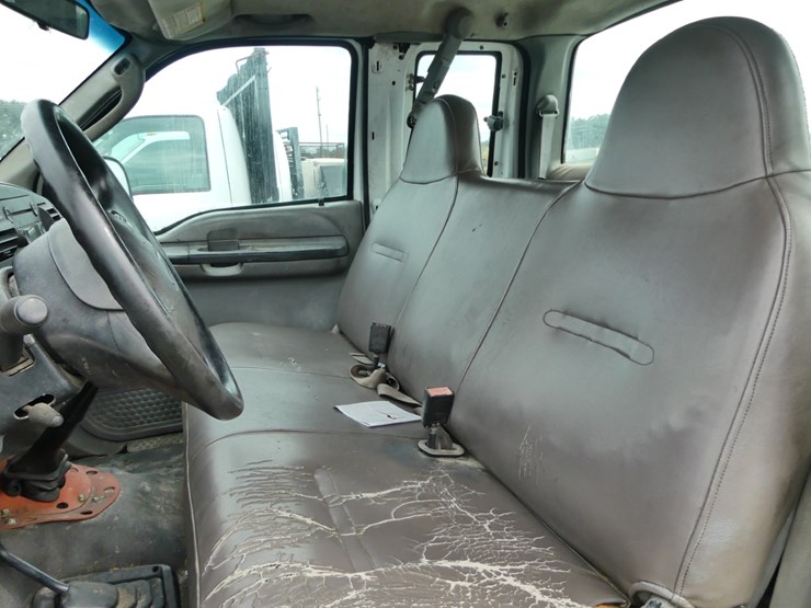 2005-ford-f550-xl-image-7