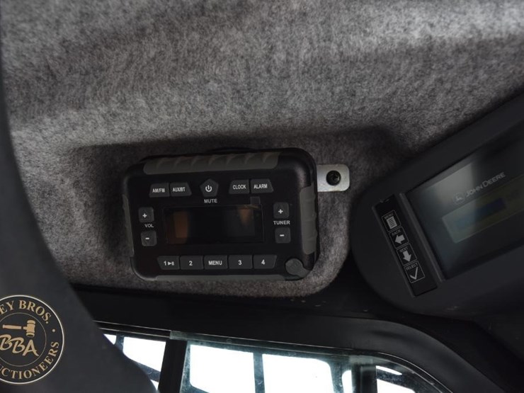 2024-deere-333g-image-51