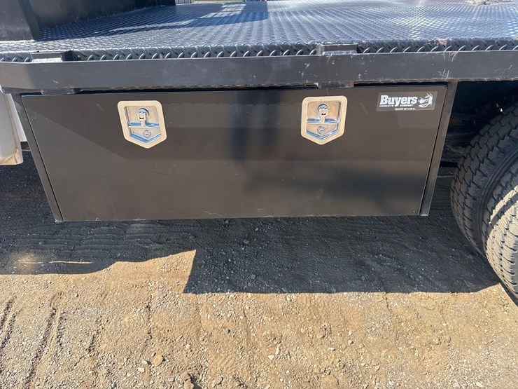 2018-ford-f550-xl-image-13
