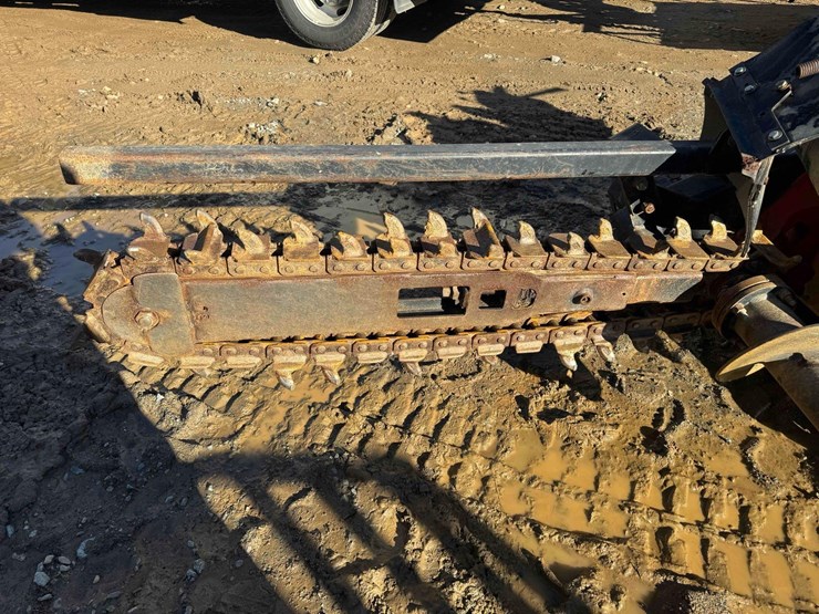 2015-baretto-2024tk-36"-track-trencher-image-8