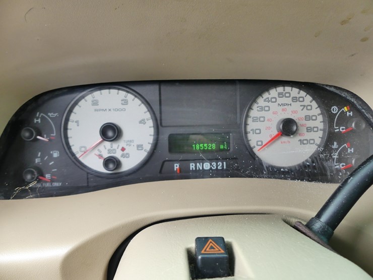 2005-ford-f250-king-ranch-image-16