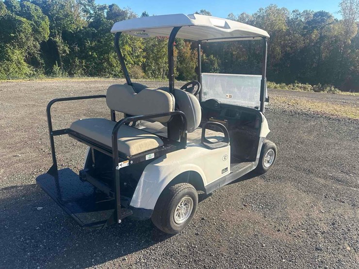 e-z-go-elite-rxv-4-passenger-golf-cart-image-13