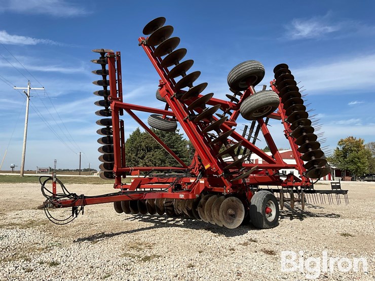 case-ih-3950-image-1