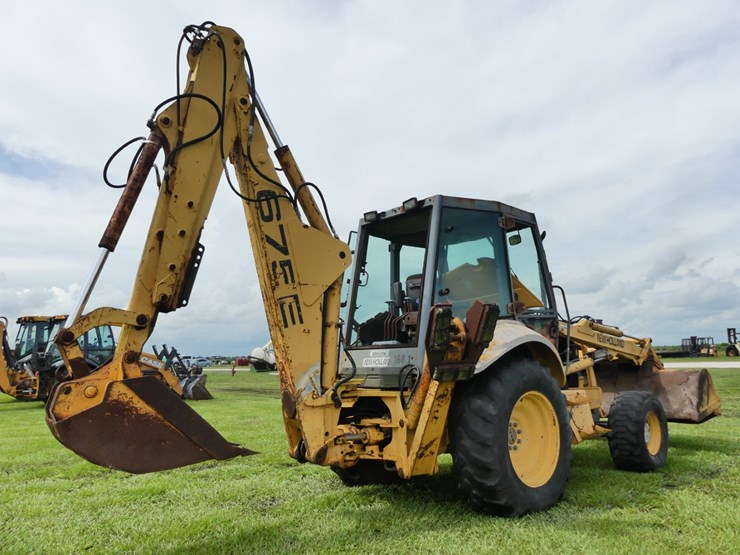 new-holland-675e-image-3