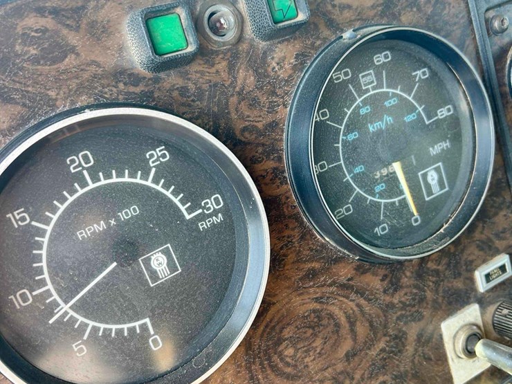 1989-cummins-855-image-43