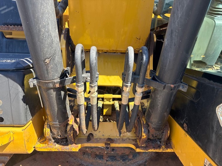 2013-caterpillar-320el-image-17