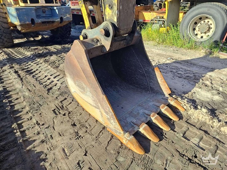 2023-kobelco-sk140sr-lc-7-image-42