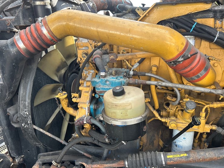 2006-caterpillar-c15-image-52