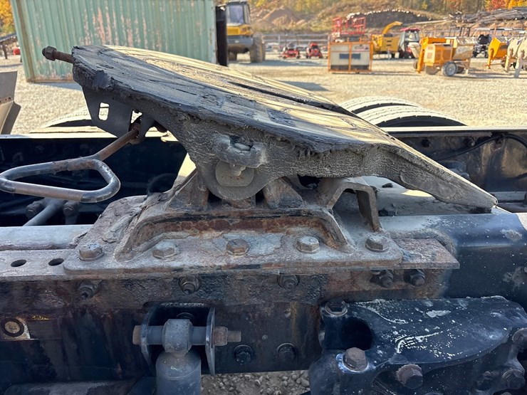 2018-kenworth-t680-image-36