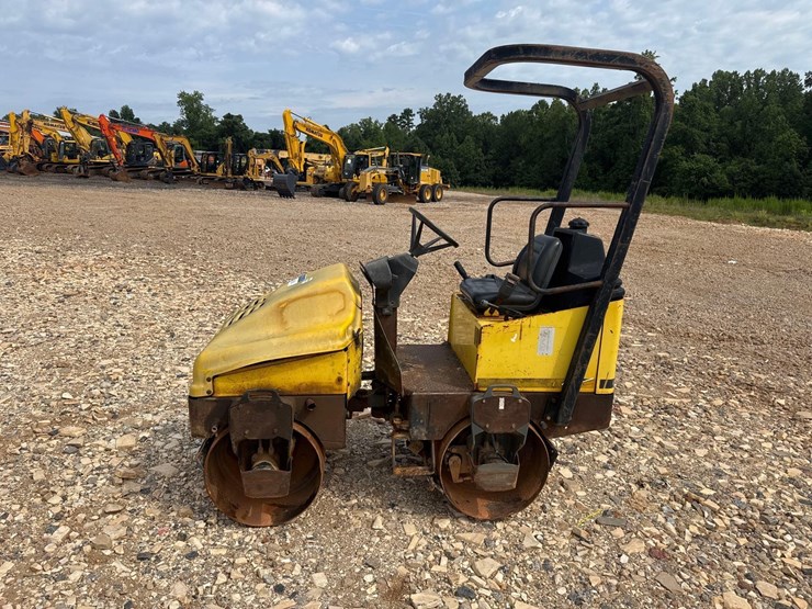 2003-wacker-neuson-rd11a-image-2