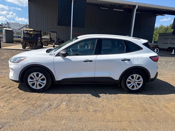 2020-ford-escape-image-2