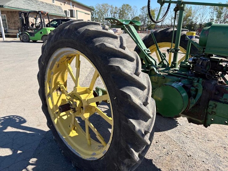 john-deere-b-image-9