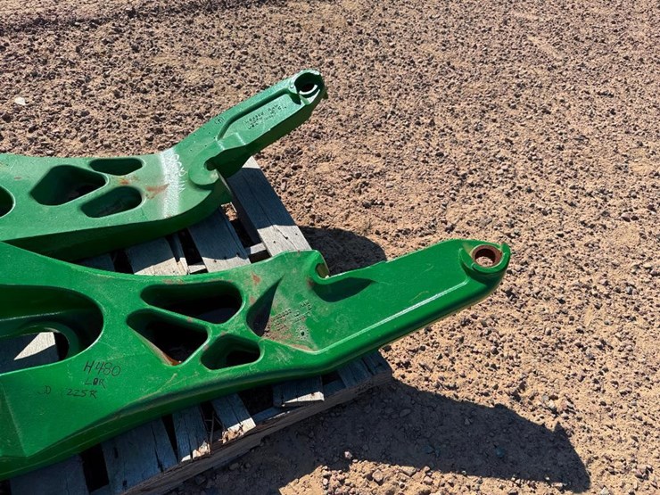 john-deere-8225r-image-6