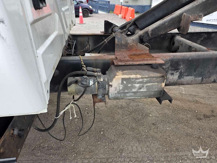 2009-international-durastar-4300-image-14
