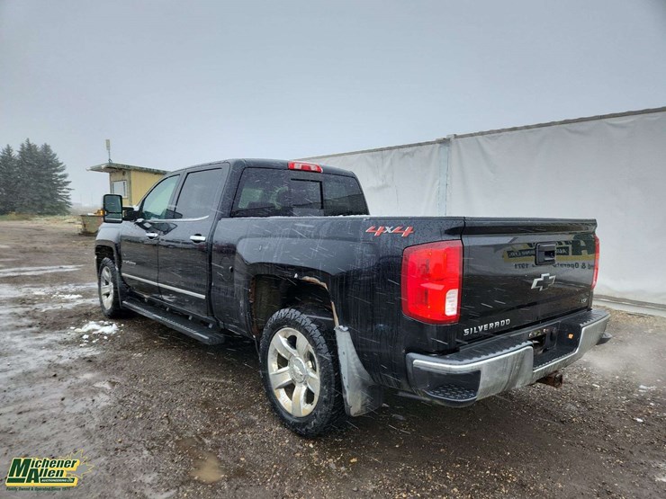 2018-chevrolet-silverado-1500-image-3