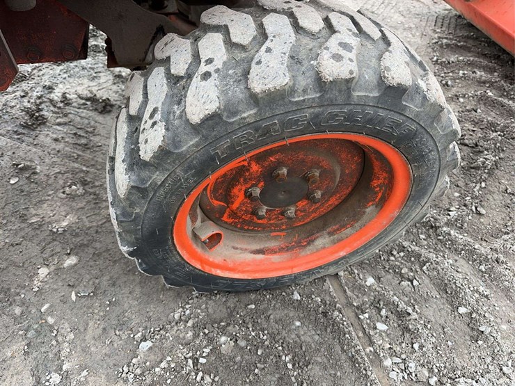 2013-kubota-b3000-image-11