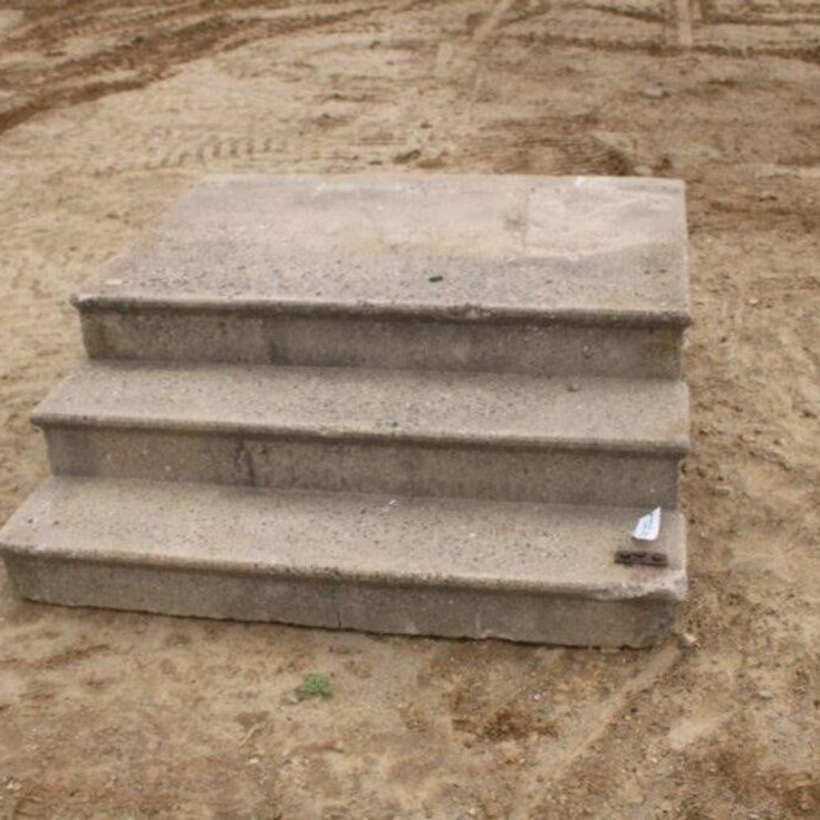 Concrete Steps Approx. 65"x60"x22"