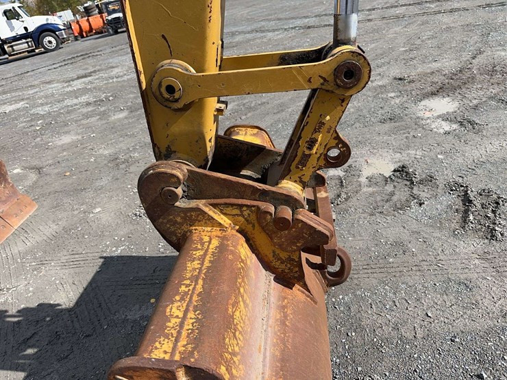 2018-caterpillar-308-image-18