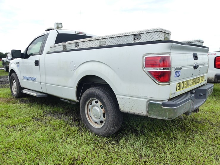 2013-ford-f150-xl-image-4