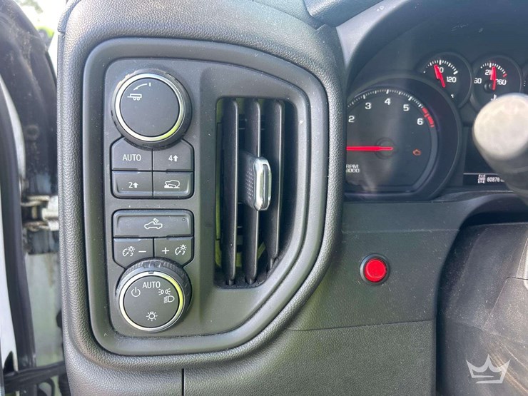 2019-chevrolet-silverado-1500-image-14