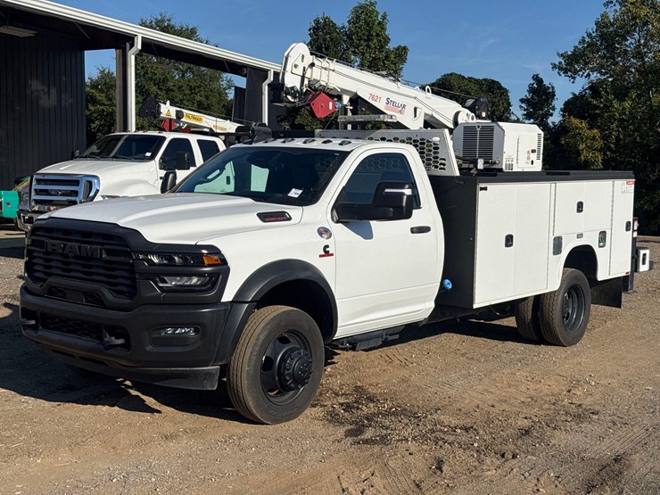 2026-dodge-ram-5500-image-1
