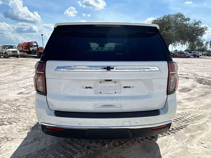 2023-chevrolet-tahoe-image-26
