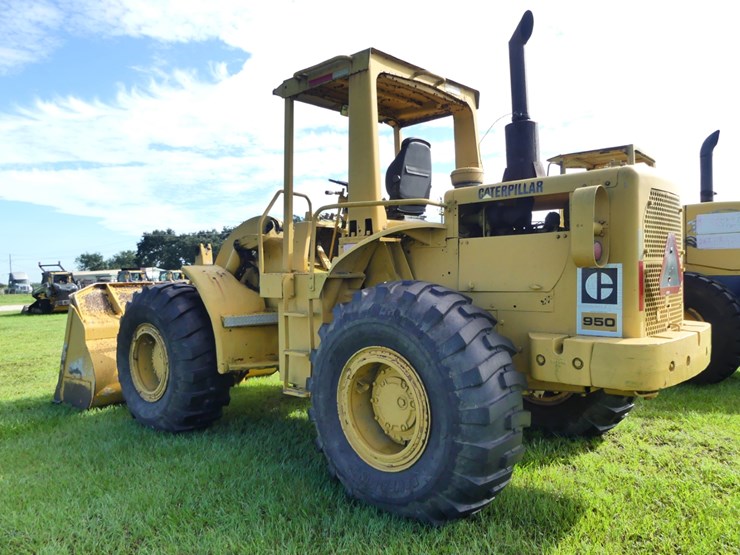 caterpillar-950-image-4