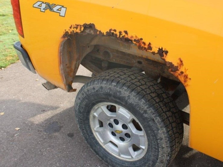2012-chevrolet-silverado-1500-image-14