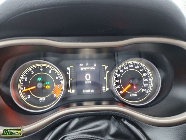 2015-jeep-cherokee-image-7