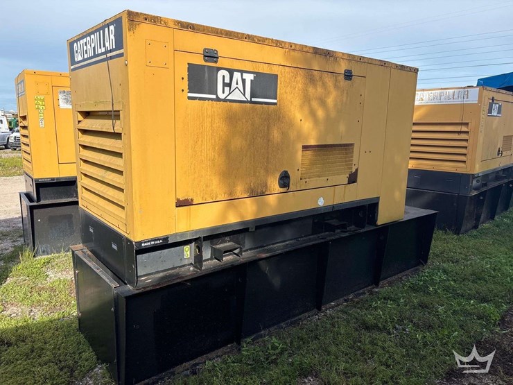 2006-caterpillar-d80-4-72kw-standby-diesel-generator-image-3