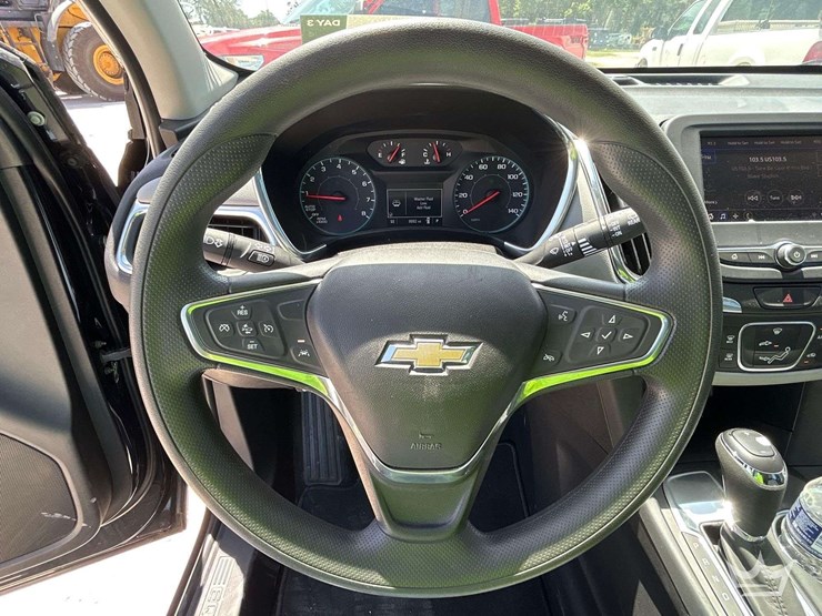 2020-chevrolet-equinox-image-11
