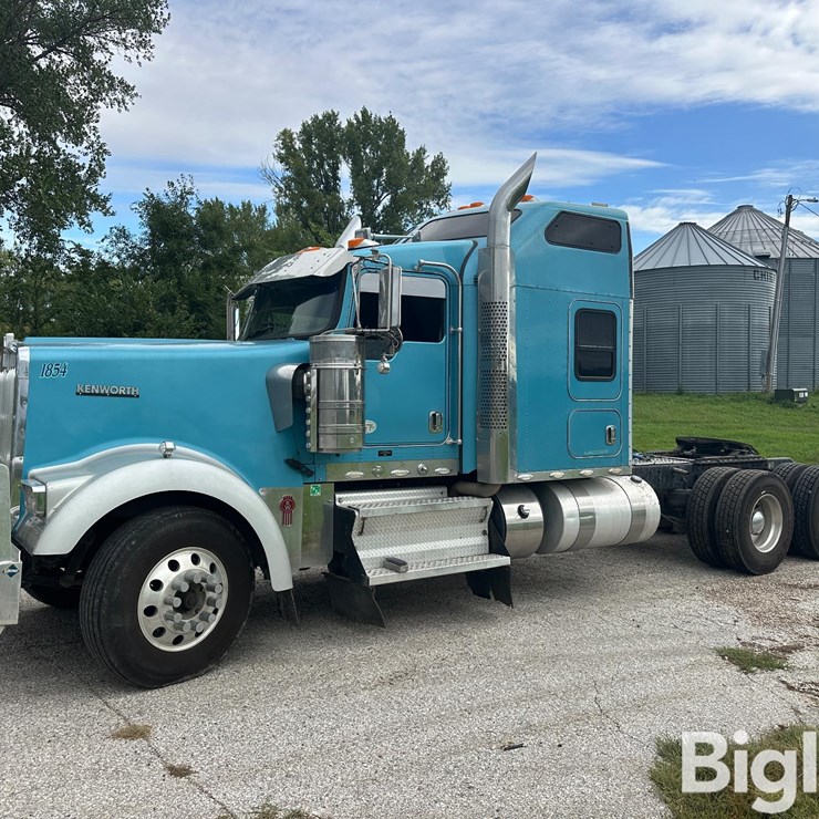 2018 KENWORTH W900