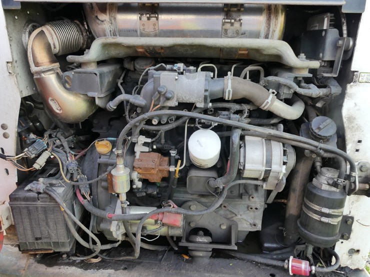 2016-bobcat-t750-image-9