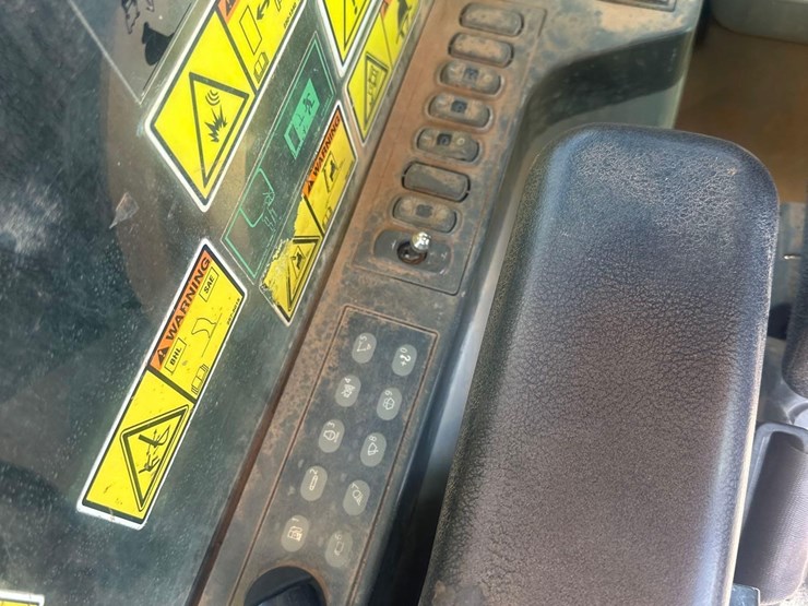 2017-caterpillar-336fl-image-45