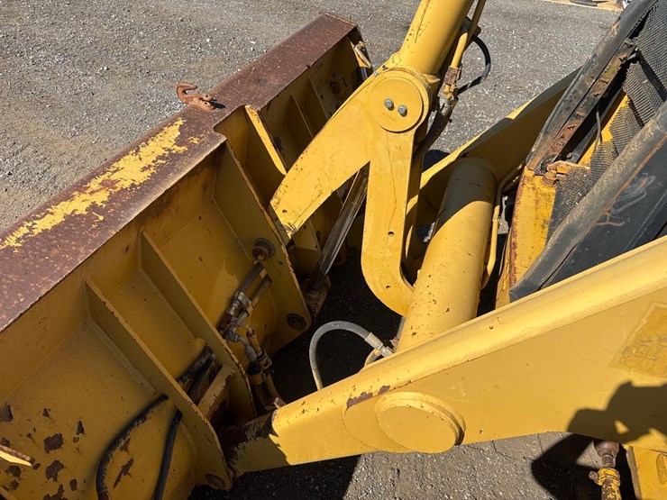 2001-caterpillar-420d-image-14